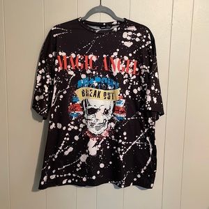 Oversized graphic tee shirt - Medium